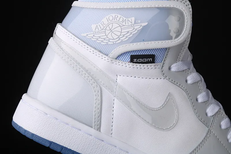 All categories Air Jordan Jordan series basketball shoes Air Jordan 1 High pure original version Air Jordan 1 High Zoom R2T AJ1 Joe 1 white gray blue patent leather gradient crystal bottom CK6637-104